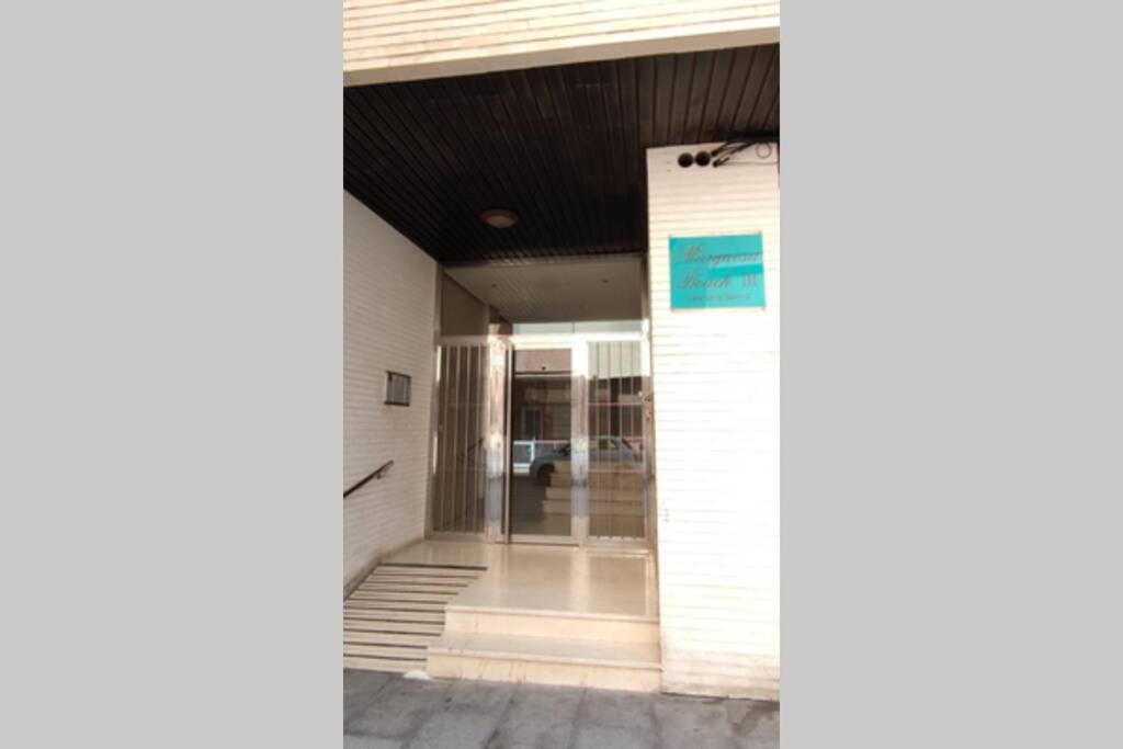 Cozy Studio Apartment Near The Beach Torrevieja Exterior foto